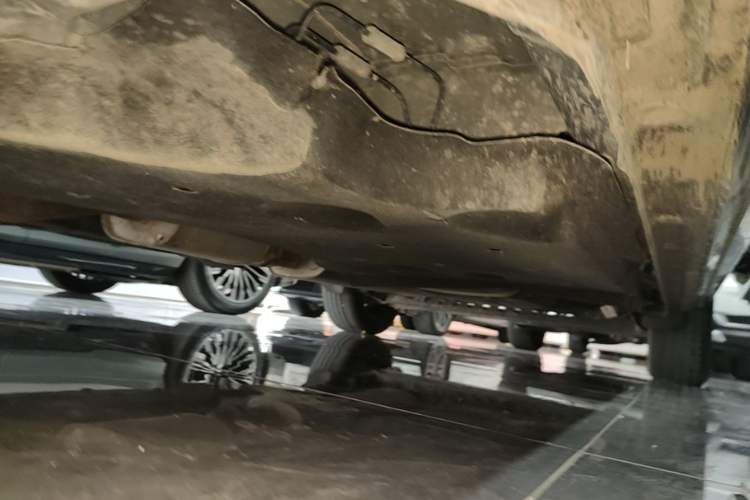 Used Buick GL8 2023 Land Executive Class Smart Enjoyment Model Left Side Sill