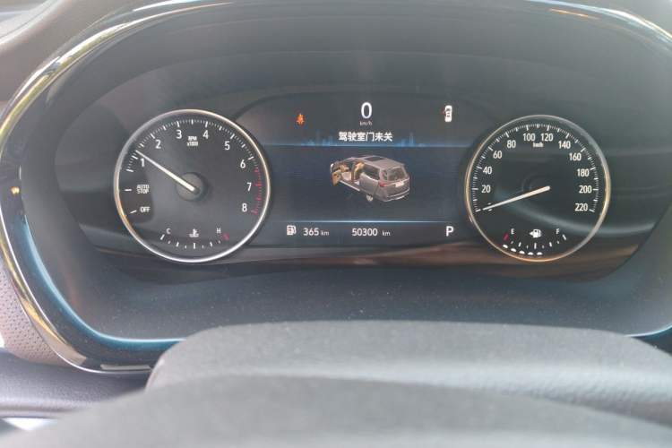 Used Buick GL8 2023 Land Executive Class Smart Enjoyment Model Odometer Close Up