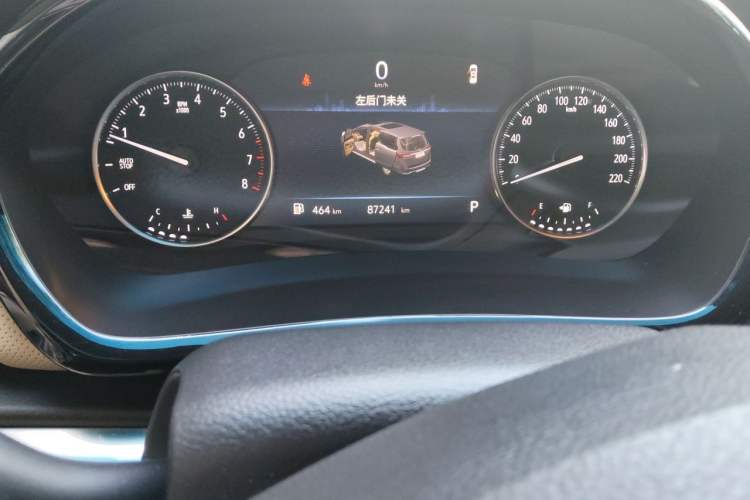 Used Buick GL8 2023 Land Executive Class 652T Luxury Model Odometer Close Up