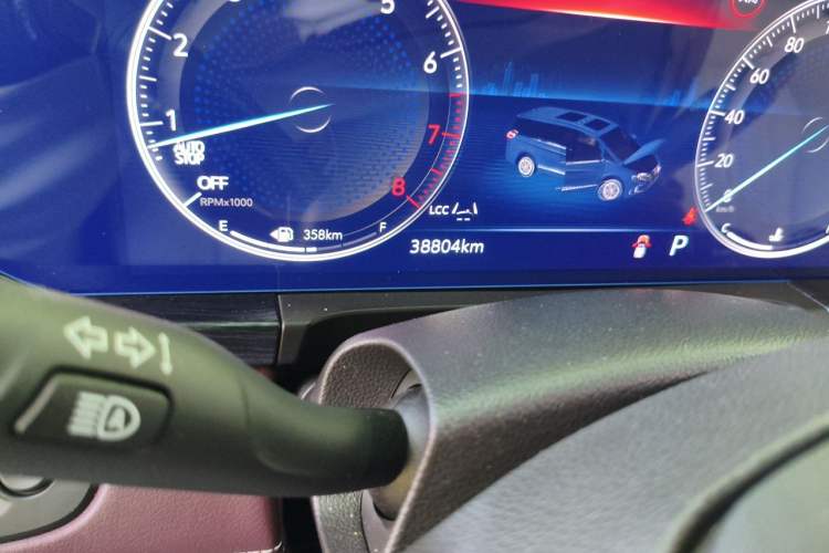 Used Buick GL8 2023 Avenir Aivia Six-Seat Deluxe Edition Odometer Close Up
