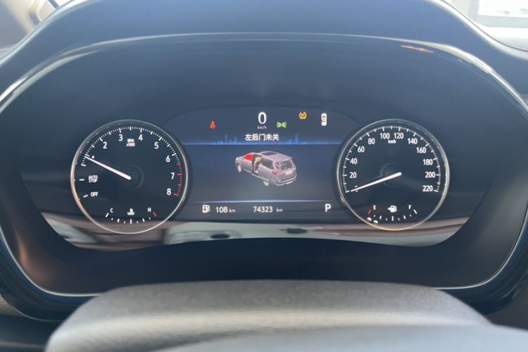 Used Buick GL8 2023 Land Executive Class 652T Luxury Model Odometer Close Up