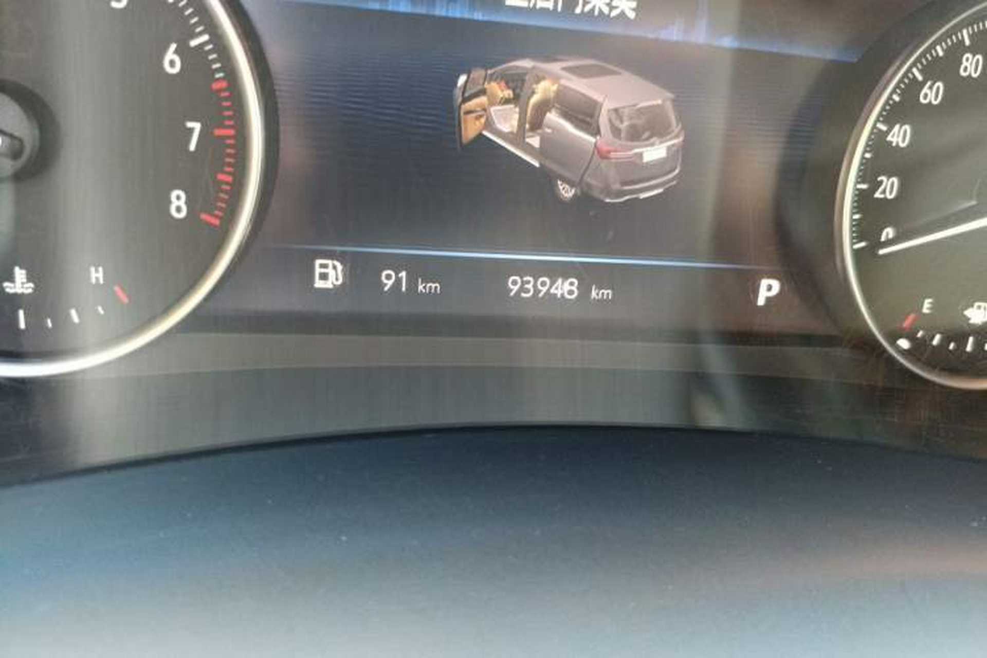 Used Buick GL8 2023 Land Executive Class Comfort Model Odometer Close Up