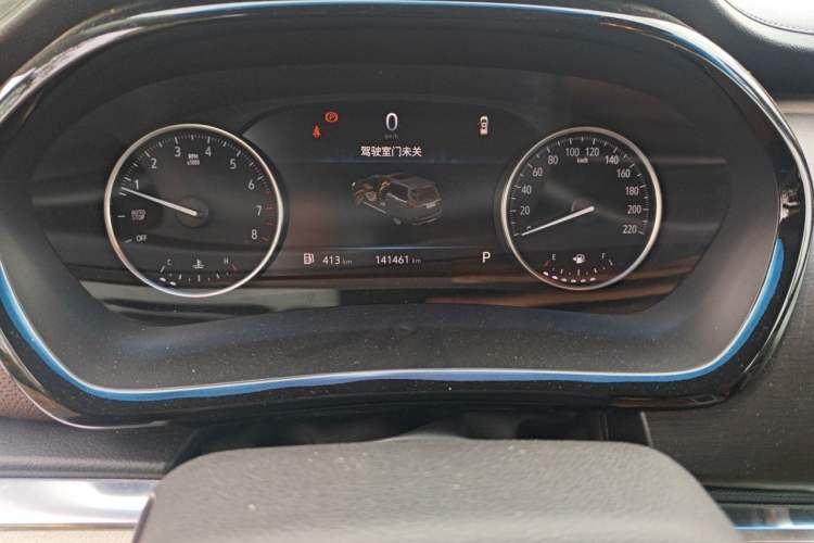 Used Buick GL8 2023 Land Executive Class Comfort Model Odometer Close Up