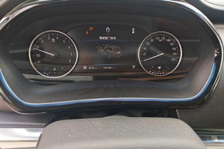 Used Buick GL8 2023 Land Executive Class Comfort Model Odometer Close Up