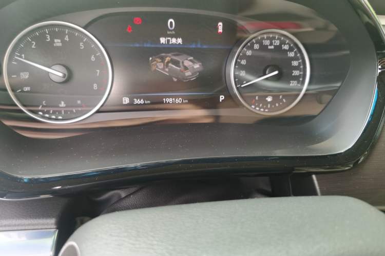 Used Buick GL8 2023 Land Executive Class 652T Luxury Model Odometer Close Up