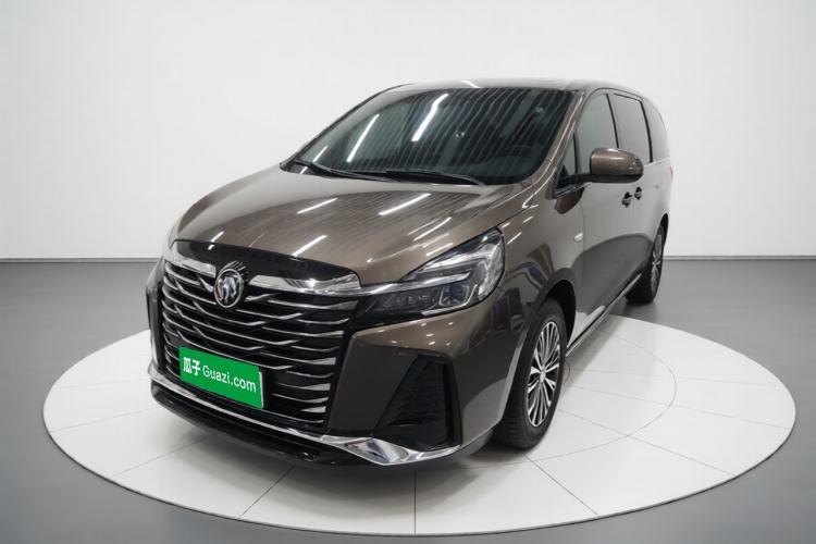 Buick GL8 2023 Facelifted Land Cruiser Executive Luxury Version