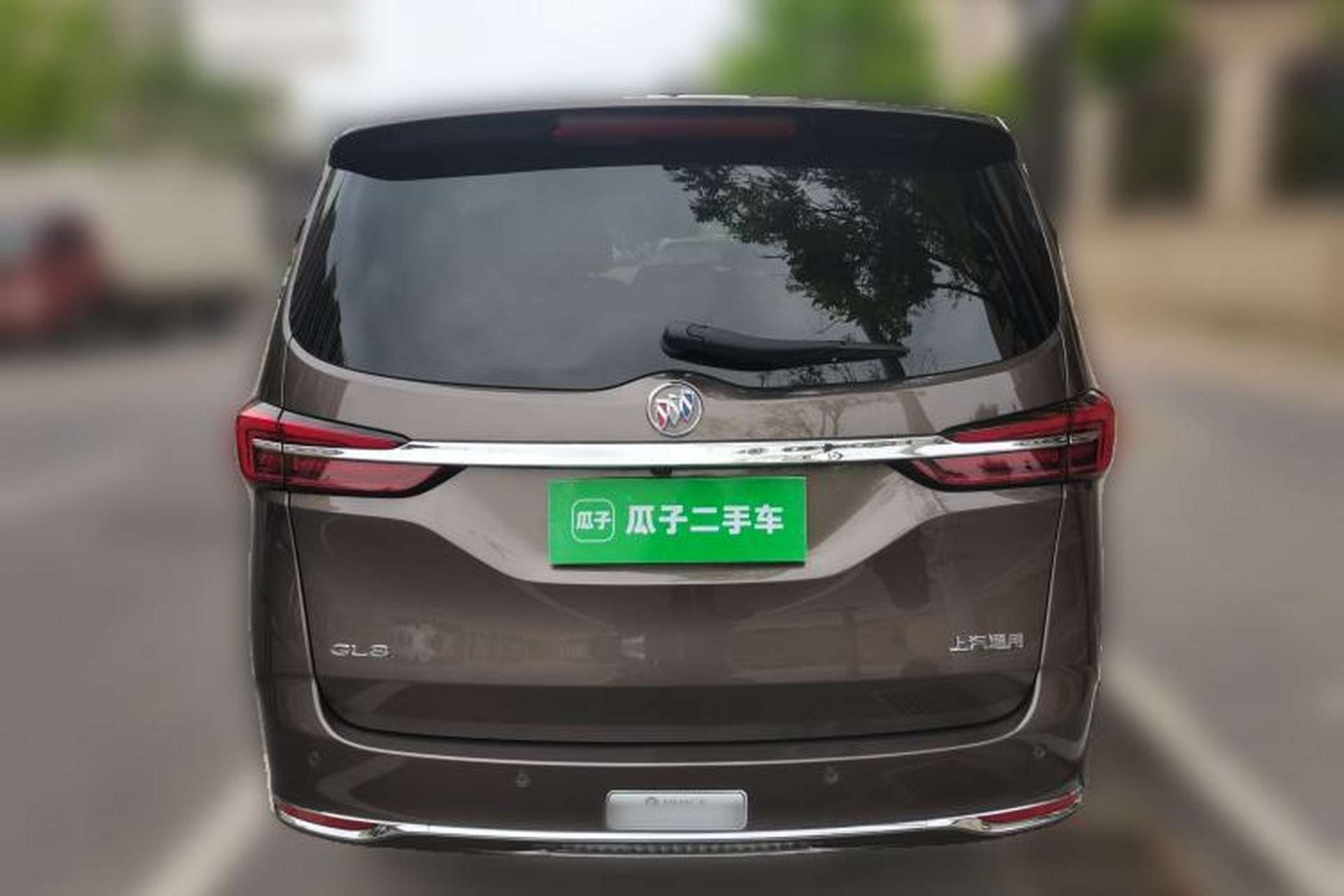 Used Buick GL8 2023 Facelifted Land Cruiser Executive Luxury Version Rear