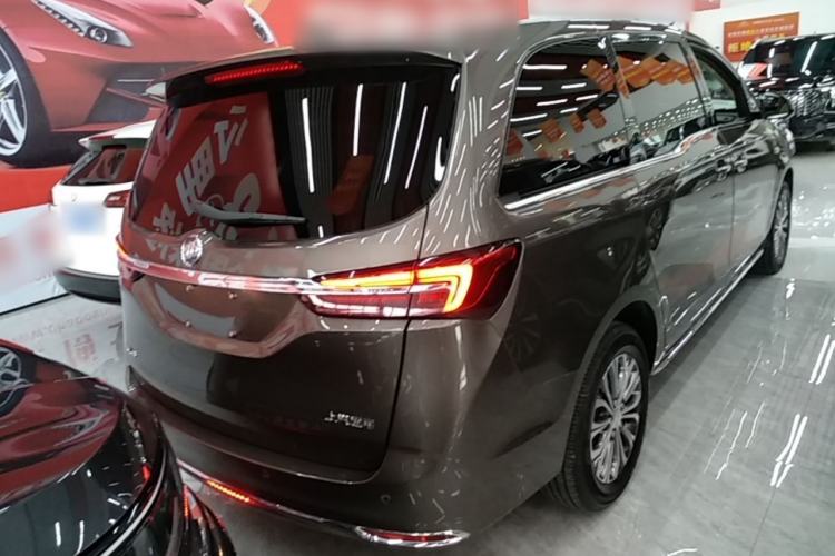 Used Buick GL8 2023 Facelifted Land Cruiser Executive Luxury Version Rear