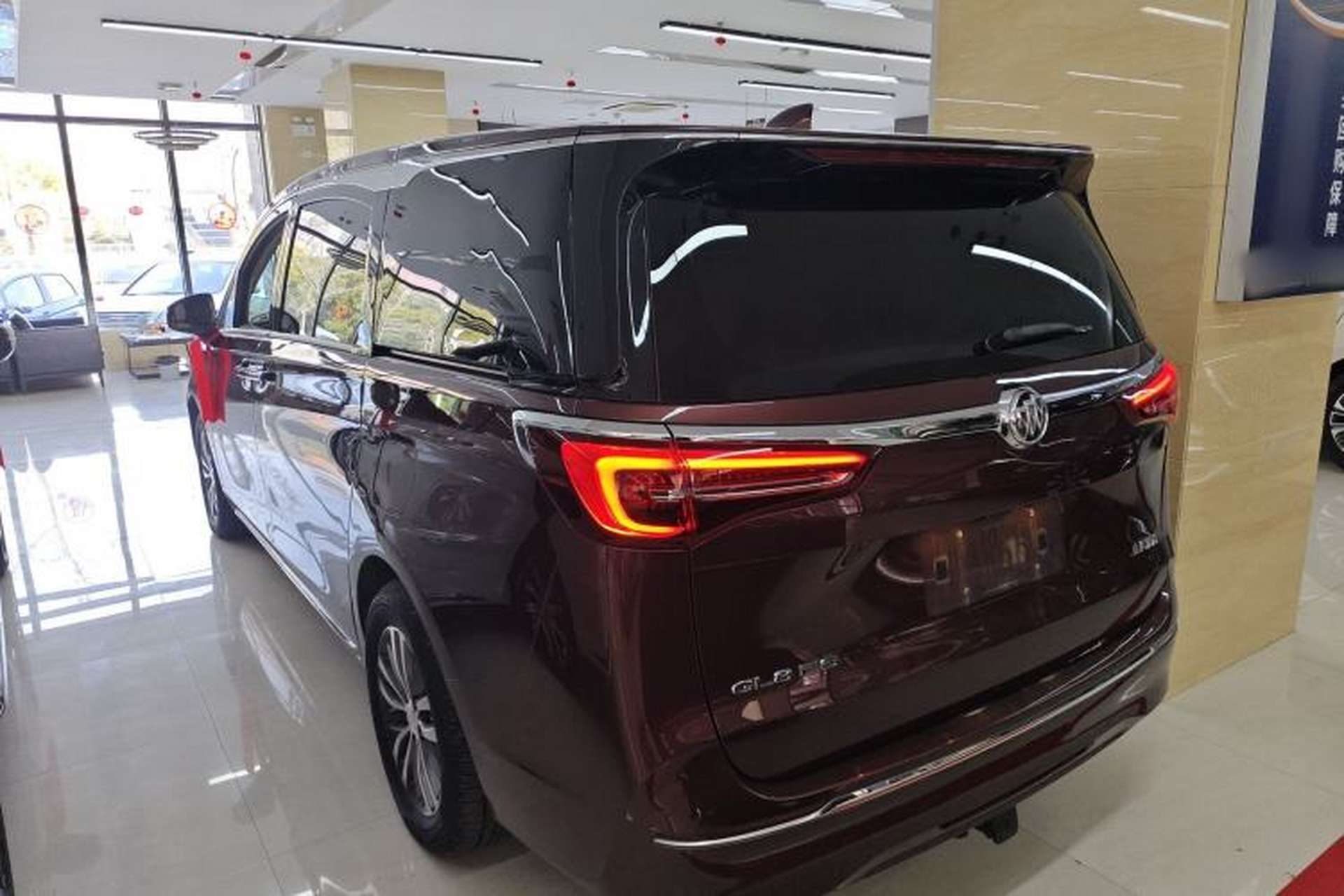 Used Buick GL8 2023 ES Lu Zun Deluxe Model Rear Left 45 Deg