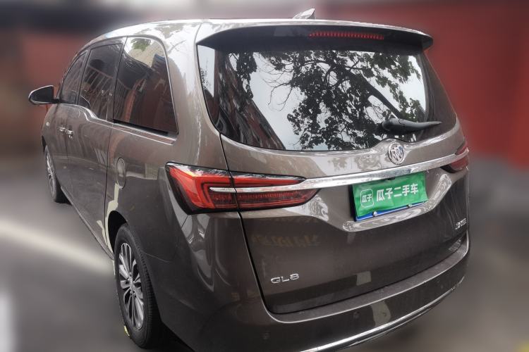 Used Buick GL8 2023 Facelifted Land Cruiser Executive Luxury Version Rear Left 45 Deg