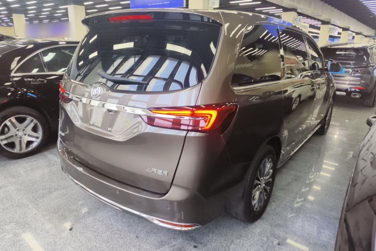 Used Buick GL8 2023 Land Executive Class Comfort Model Rear Right 45 Deg