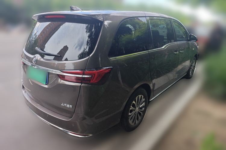 Used Buick GL8 2023 Facelifted Land Cruiser Executive Luxury Version Rear Right 45 Deg