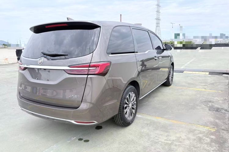 Used Buick GL8 2023 Facelifted Land Cruiser Executive Luxury Version Rear Right 45 Deg