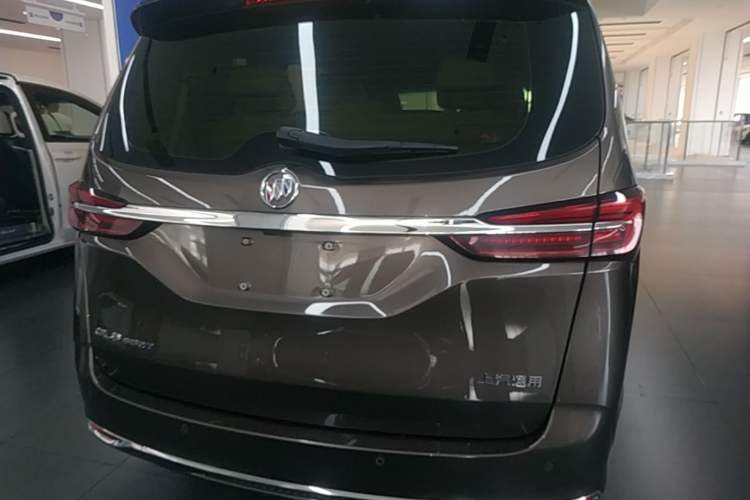 Used Buick GL8 2023 Land Executive Class Smart Enjoyment Model Rear
