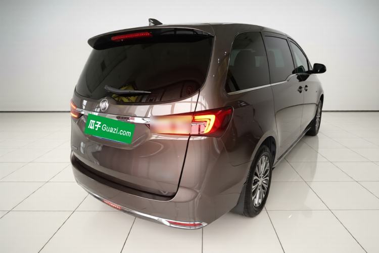 Used Buick GL8 2023 Facelifted Land Cruiser Executive Luxury Version Rear