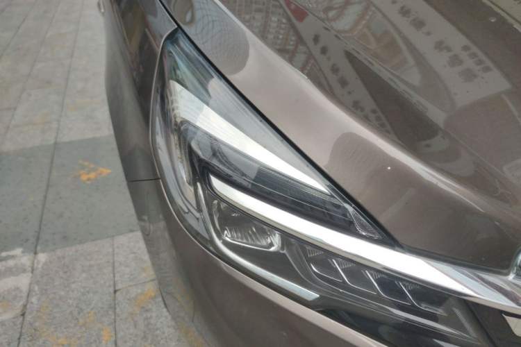Used Buick GL8 2023 Land Executive Class 652T Luxury Model Right Front Headlight