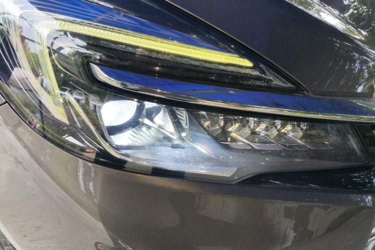 Used Buick GL8 2023 Land Executive Class Smart Enjoyment Model Right Front Headlight