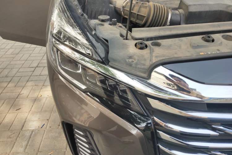 Used Buick GL8 2023 Land Executive Class Smart Enjoyment Model Right Front Headlight