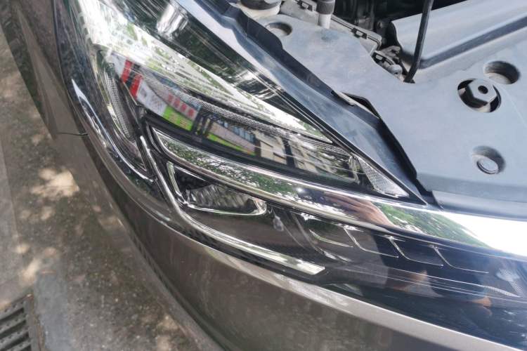 Used Buick GL8 2023 Land Executive Class 652T Luxury Model Right Front Headlight