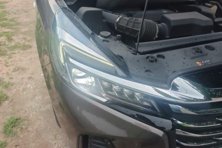 Used Buick GL8 2023 Land Executive Class Smart Enjoyment Model Right Front Headlight