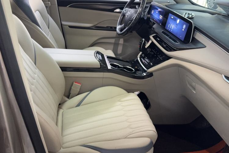 Used Buick GL8 2023 ES Lu Zun Comfort Model Right Front Seat