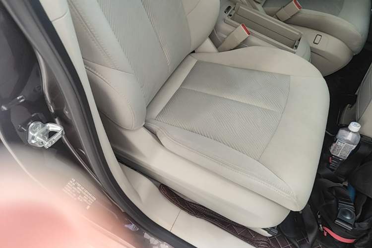 Used Buick GL8 2023 Land Executive Class Smart Enjoyment Model Right Front Seat