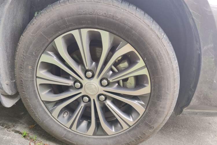 Used Buick GL8 2023 Land Executive Class Smart Enjoyment Model Right Front Wheel Hub