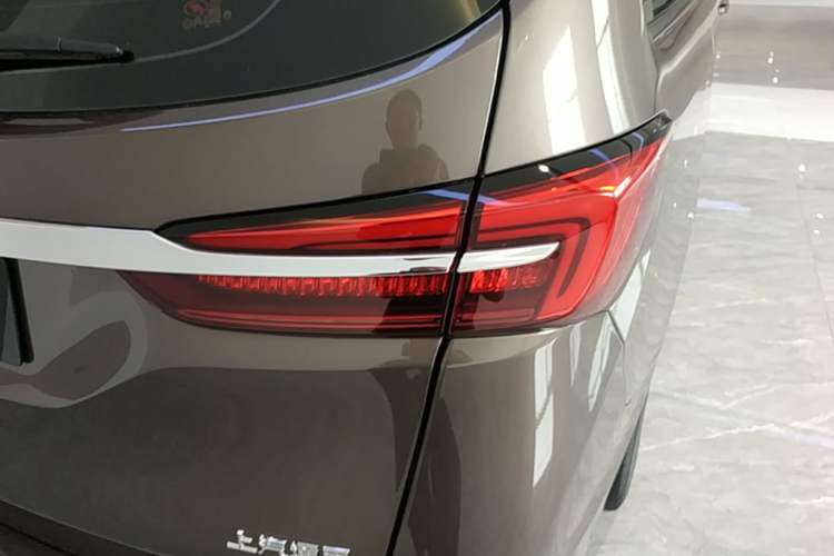 Used Buick GL8 2023 Land Executive Class Smart Enjoyment Model Right Rear Taillight
