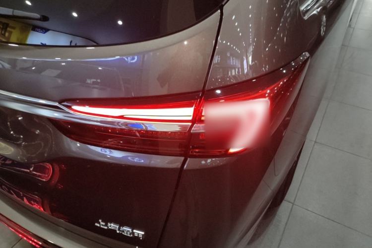 Used Buick GL8 2023 Facelifted Land Cruiser Executive Luxury Version Right Rear Taillight