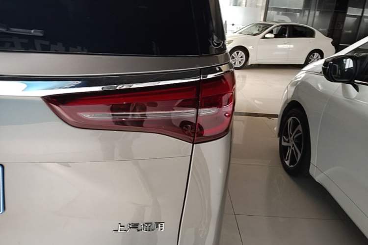 Used Buick GL8 2023 ES Lu Zun Luxury Edition and Yue Version Right Rear Taillight
