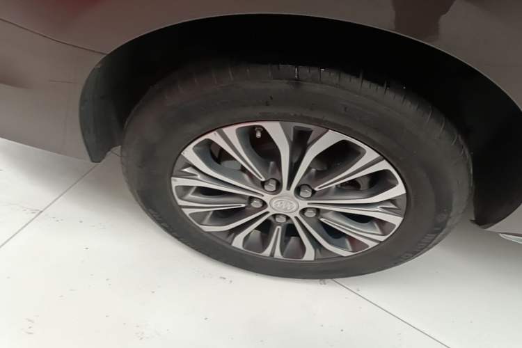 Used Buick GL8 2023 Land Executive Class Smart Enjoyment Model Right Rear Wheel Hub