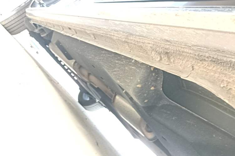 Used Buick GL8 2023 Land Business Class Smart Deluxe Model Right Side Sill