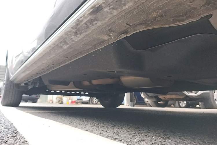 Used Buick GL8 2023 Land Executive Class Smart Enjoyment Model Right Side Sill