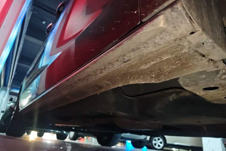 Used Buick GL8 2023 Facelifted Land Cruiser Executive Luxury Version Right Side Sill