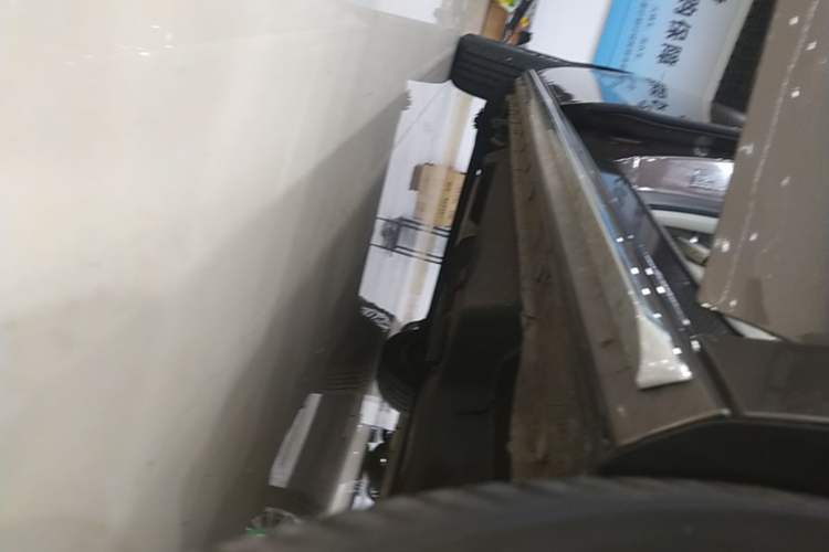 Used Buick GL8 2023 Land Executive Class Smart Enjoyment Model Right Side Sill