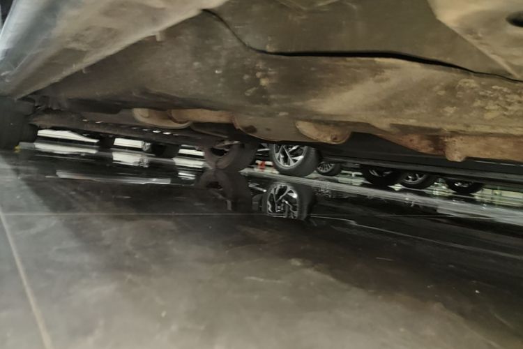 Used Buick GL8 2023 Land Executive Class Smart Enjoyment Model Right Side Sill