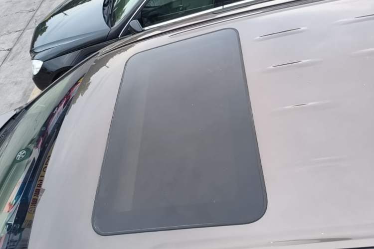 Used Buick GL8 2023 Land Executive Class 652T Luxury Model Roof
