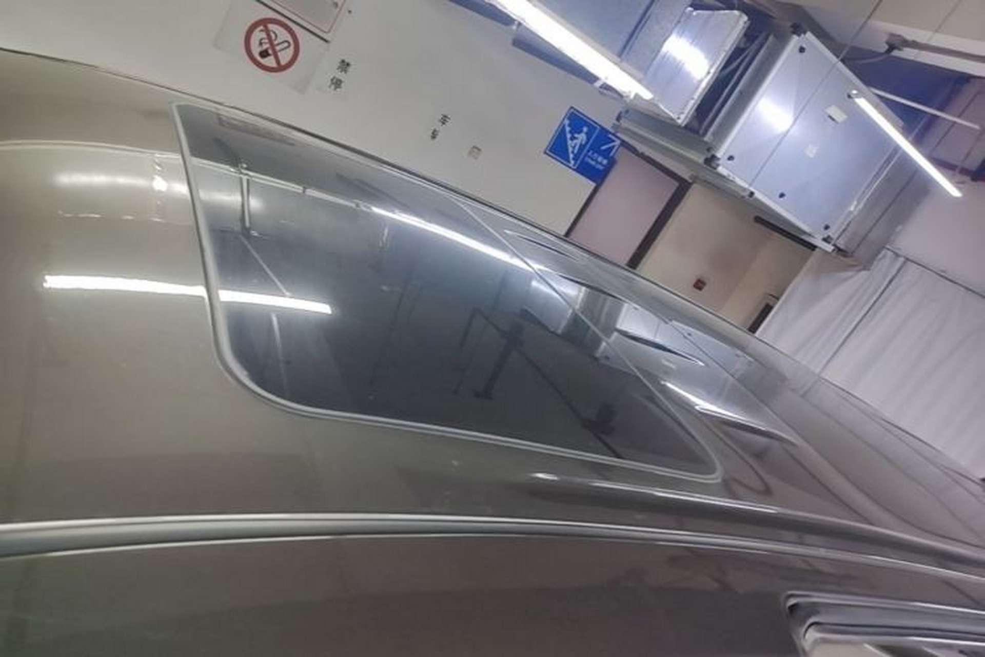 Used Buick GL8 2023 Land Executive Class Deluxe Model Roof