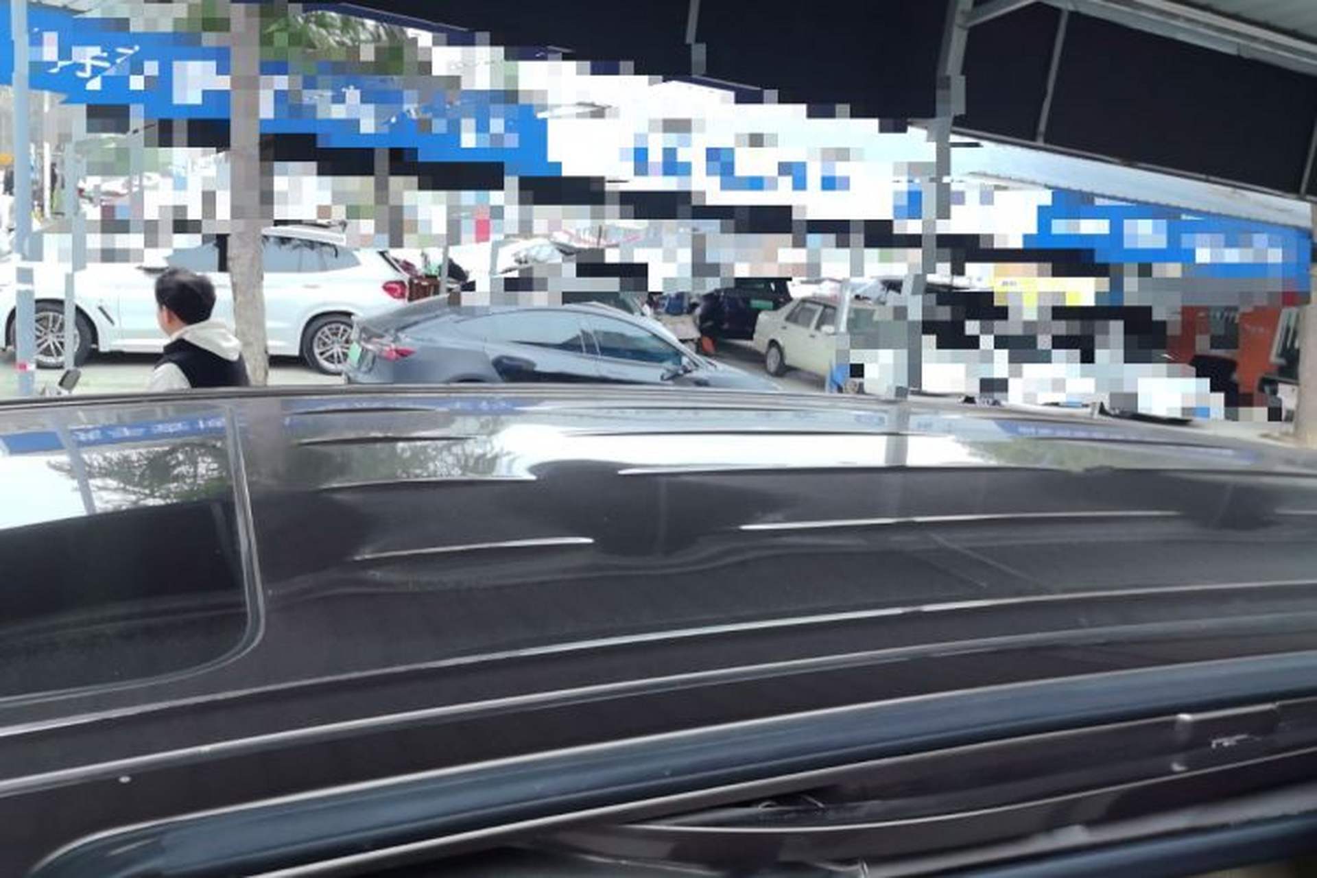 Used Buick GL8 2023 Facelifted Land Cruiser Executive Luxury Version Roof