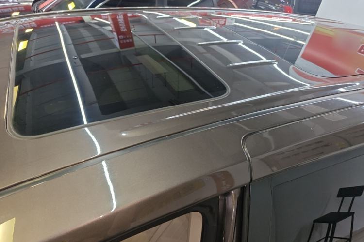 Used Buick GL8 2023 Land Executive Class Deluxe Model Roof
