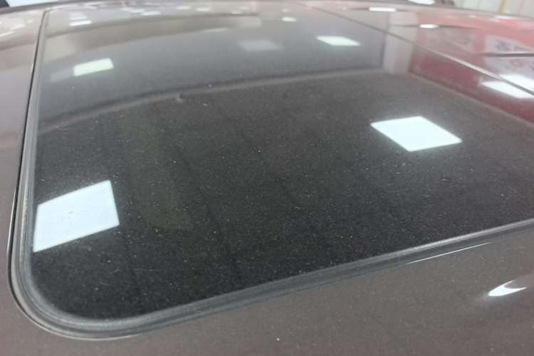Used Buick GL8 2023 Facelifted Land Cruiser Executive Luxury Version Roof