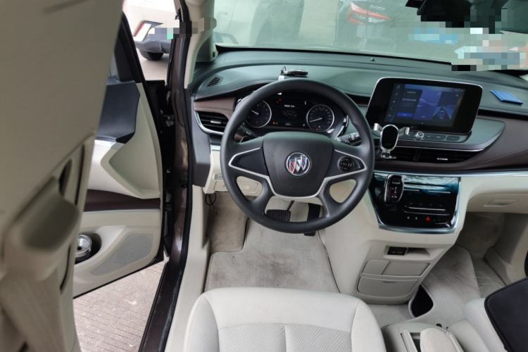 Used Buick GL8 2023 Land Executive Class Comfort Model Steering Wheel