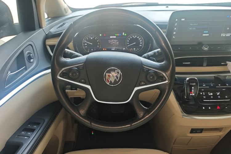 Used Buick GL8 2023 Facelifted Land Cruiser Executive Luxury Version Steering Wheel