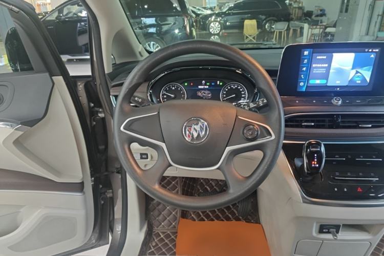 Used Buick GL8 2023 Land Executive Class Comfort Model Steering Wheel