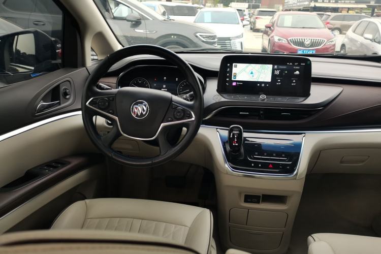 Used Buick GL8 2023 Land Executive Class Deluxe Model Steering Wheel