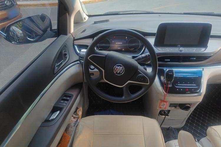 Used Buick GL8 2023 Land Executive Class Comfort Model Steering Wheel