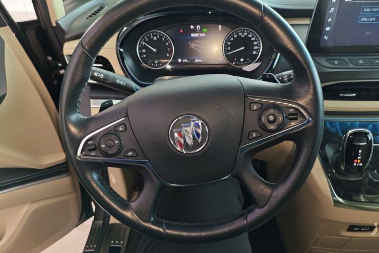 Used Buick GL8 2023 Facelifted Land Cruiser Executive Luxury Version Steering Wheel