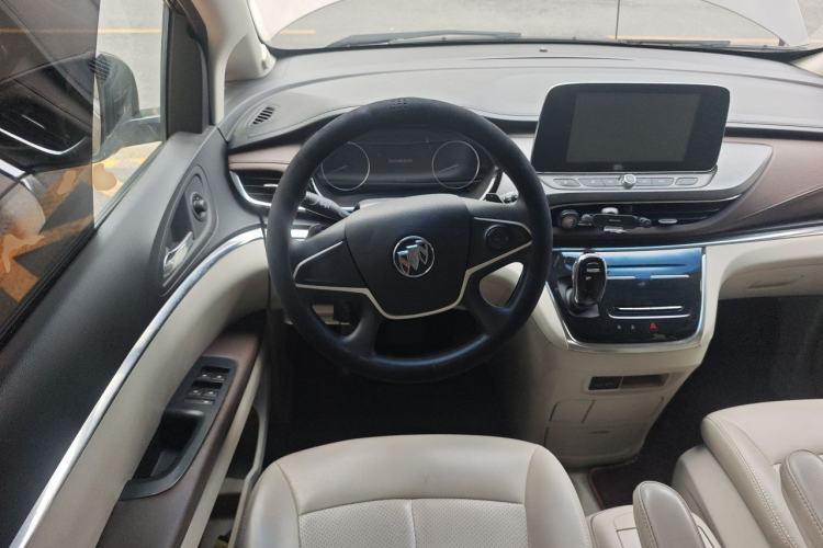 Used Buick GL8 2023 Land Executive Class Comfort Model Steering Wheel