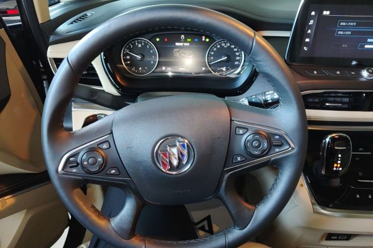 Used Buick GL8 2023 Facelifted Land Cruiser Executive Luxury Version Steering Wheel