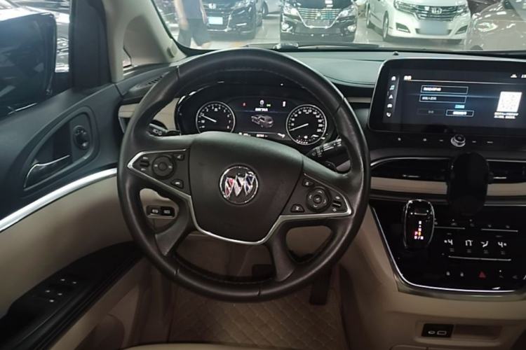 Used Buick GL8 2023 Land Executive Class Deluxe Model Steering Wheel